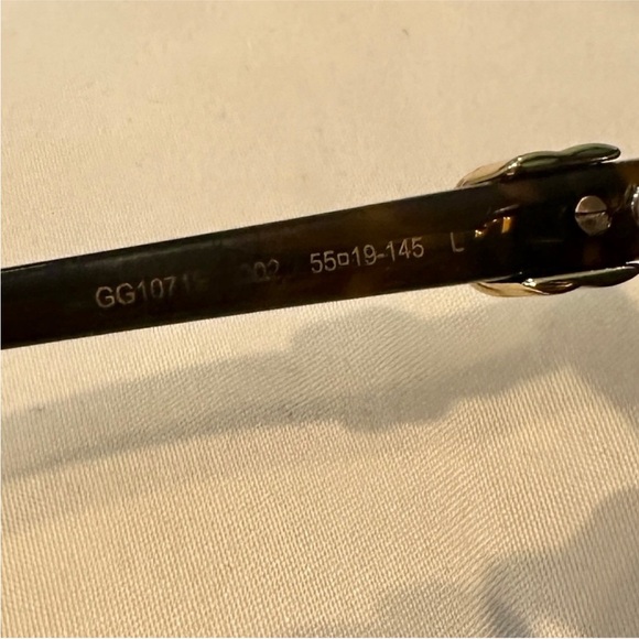 Gucci oversized Tortoise Shell Sunglasses - Picture 6 of 6